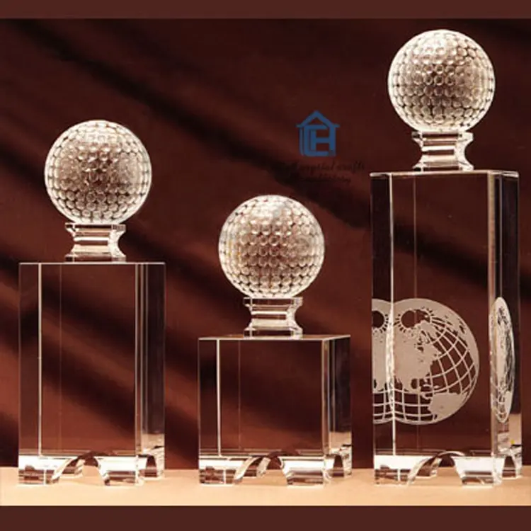 थोक सस्ते खेल स्मारिका उपहार क्रिस्टल गोल्फ की गेंद के लिए ट्रॉफी पुरस्कार