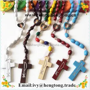 便宜的念珠，木制项链，椭圆形珠子宗教念珠与圣母玛利亚和潜水怜悯图标