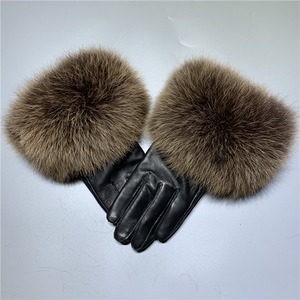 Wholesale <strong>Adult</strong> Real Raccoon Fur Sheepskin Fashion Design Leather <strong>Mitten</strong> Five Fingers Fox Fur Trim Fur Gloves - Product Image 5
