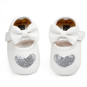Bella Bow-nodo Morbido Cuoio Dell'unità di elaborazione Del <span class=keywords><strong>Bambino</strong></span> a Forma di Cuore Mocassini scarpe per Bambini Della Ragazza Pantofole - Product Image 5