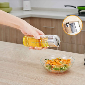 Juego <span class=keywords><strong>de</strong></span> 5 Botellas Dispensadoras <span class=keywords><strong>de</strong></span> <span class=keywords><strong>Aceite</strong></span> <span class=keywords><strong>de</strong></span> Oliva <span class=keywords><strong>y</strong></span> <span class=keywords><strong>Vinagre</strong></span> Ecológicas con Soporte <span class=keywords><strong>de</strong></span> Acero Inoxidable - Product Image 5