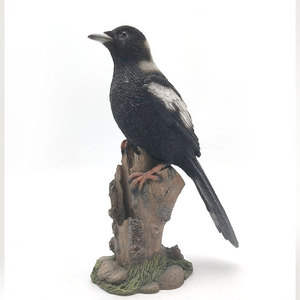 Amazon Venta caliente resina picapica al aire libre adornos urracas pájaro estatuas decoración de jardín - Product Image 2