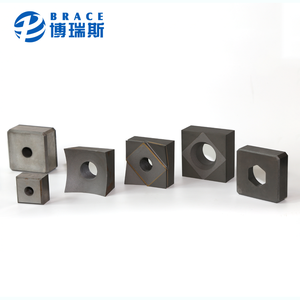 Lames de broyeur à arbre unique en carbure de tungstène vierge haute dureté YG6C/YG8C pour le recyclage du plastique et du caoutchouc, rotor carré - Product Image 1
