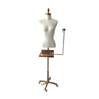 Aufblasbare weibliche Stoff-Halbkörper-Schaufensterpuppe für Damenbekleidung – Europäischer Originalstil, anpassbare Basis, stehende Pose