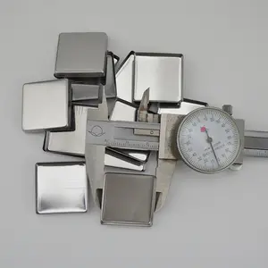 Hot Selling Square 26mm Tins Empty Makeup Tins 26 x 26mm Tin Pans Custom Color And Size Factory Wholesale