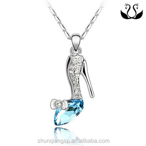 moda cenerentola scarpetta di vetro ciondolo sogno Unreal collana di cristallo - Product Image 3