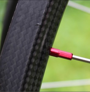 <span class=keywords><strong>Super</strong></span> ligero y rápido 24 pulgadas ruedas de bicicleta de carbono - Product Image 2