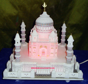 Réplique du Taj Mahal en albâtre et marbre blanc avec finition polie, modèle de décoration d'intérieur de style romantique - Product Image 1