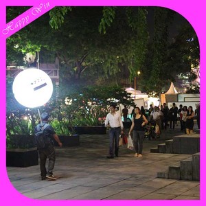 กระเป๋าเป้สะพายหลังแบบมีไฟ/ลูกบอลเป่าลมแบบมีไฟ LED สำหรับงานอีเว้นท์ - Product Image 2