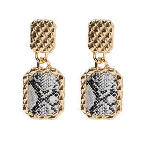 <span class=keywords><strong>Orecchini</strong></span> a Perno Placcati <span class=keywords><strong>Oro</strong></span> con Pelle di Serpente Grigia per Donne, Acquisto <span class=keywords><strong>Online</strong></span> su Ali Baba - Product Image 1