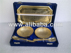 Bandeja Grande Chapada en Oro con 2 Tazones y 2 Cucharas. - Product Image 1