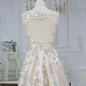 Ao longo do laço com bela amadeirinha aberta costas cor champanhe sob vestidos de casamento mais novos desenhos - Product Image 3
