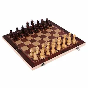 नई डिजाइन 3 में 1 लकड़ी अंतरराष्ट्रीय शतरंज सेट बोर्ड यात्रा शतरंज चौसर Draughts मनोरंजन खेल