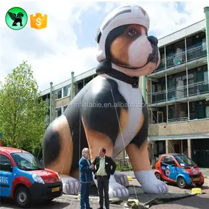 Evento anúncio inflável cachorro personalizado gigante promocional inflável com capacete a403