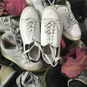 Quattro stagione Tutti I Gruppo di Abiti Usati e Scarpe 23kg utilizzato scarpe in sacco di vendita