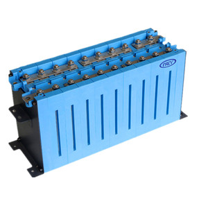 Fuente de la fábrica de 12 voltios batería lifepo extraíble 12v 120Ah Paquete de batería de litio módulo con barra de <span class=keywords><strong>bus</strong></span> - Product Image 1