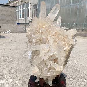 High Quality Natural Large Clear White Quartz Healing <strong>Crystal</strong> <strong>Clusters</strong> Polished for Household Decoration or Gift Giving - Product Image 6