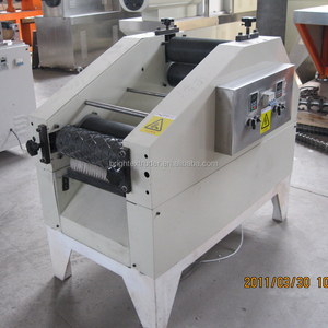 Industrielle Dorito Croustilles <span class=keywords><strong>De</strong></span> Maïs Faisant La Machine <span class=keywords><strong>farine</strong></span> <span class=keywords><strong>de</strong></span> maïs doritos puces extrudeuse machine - Product Image 3