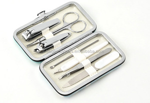 Ensemble <span class=keywords><strong>de</strong></span> manucure pour ongles <span class=keywords><strong>de</strong></span> beauté animal <span class=keywords><strong>girafe</strong></span> filles, ensemble d'outils <span class=keywords><strong>de</strong></span> soin des ongles pour enfants en gros, ensemble d'outils promotionnels pour nail art pour bébé - Product Image 2