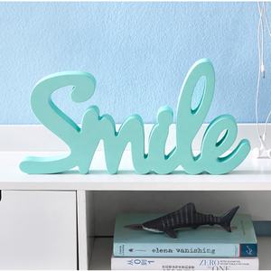 Lettre de décoration en bois de style Europe du <span class=keywords><strong>nord</strong></span> tenture murale de chambre d'enfants ou mots de lettre de sourire en bois debout libre - Product Image 4