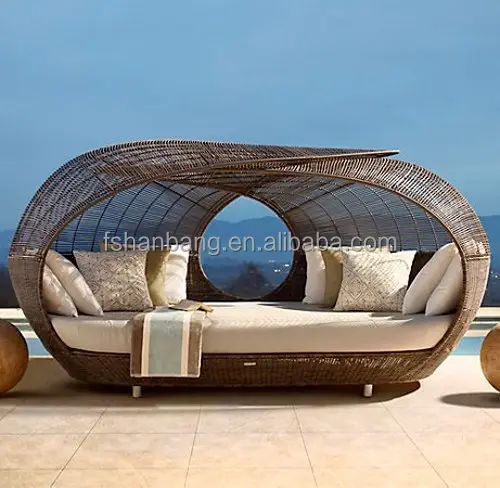 Nieuwste Moderne Designer Outdoor Rotan/Rieten Stijlvolle Tuin Patio Dag Bed/Zwembad Met Hard Rotan Top Cover