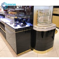 Vitrine de présentation de cosmétiques en verre de haute qualité, design d'intérieur de cosmétiques, design d'intérieur de Sephora