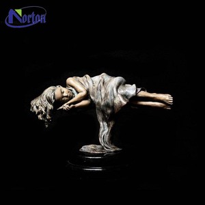 Décoration de jardin extérieure en <span class=keywords><strong>bronze</strong></span> grandeur nature pour enfants, sculpture métal <span class=keywords><strong>laiton</strong></span> pour fille <span class=keywords><strong>et</strong></span> musique, vente en gros sur mesure à bon <span class=keywords><strong>prix</strong></span> - Product Image 3