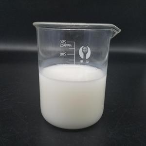 Poliacrilamida aniónica líquida de emulsión de alto grado de hidrolisis para tratamiento de aguas industriales municipales