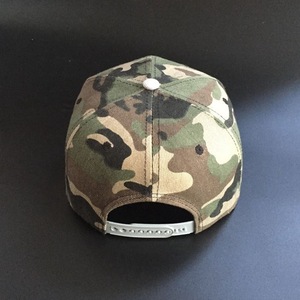 Berretto in cotone da Baseball a 6 pannelli con logo ricamato personalizzato - Product Image 3