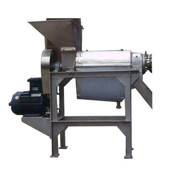 Screw crushed juice making machine for fruit and vegetables/Industrial juicer machine / industrial fruit juice extractor