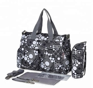 Nuevo multifuncional bolsas <span class=keywords><strong>de</strong></span> <span class=keywords><strong>pañales</strong></span> <span class=keywords><strong>de</strong></span> alta calidad maternidad momia Nappy flor estilo mamá cochecito <span class=keywords><strong>de</strong></span> bebé - Product Image 1