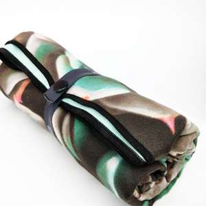 ผ้าขนหนูชายหาดรีไซเคิลผ้าแห้งเร็วดีไซน์ตามสั่งลายดอกไม้อัดลายดอกไม้สำหรับทุกวัยที่ชายหาด - Product Image 3