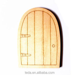 Nuovo design vendita calda giocattoli in legno fai da te ornamento porta fata in legno