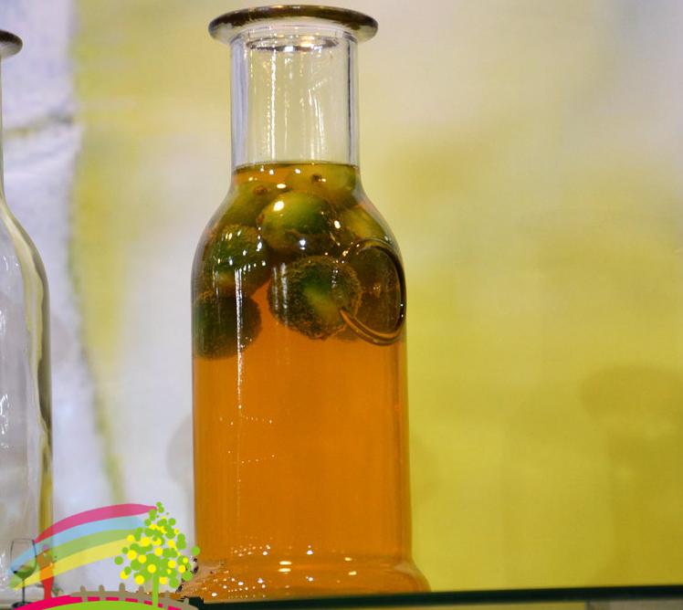wholesale 350ml/500ml glass water juice bottle with cork lid