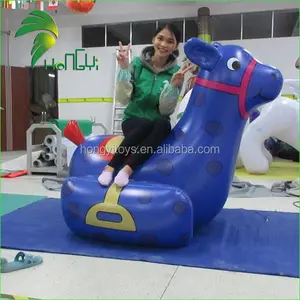 Đáng Yêu Hongyi Thiết Kế Mới Khổng Lồ Màu Tím Inflatable Nước Đồ Chơi Hồ Bơi/Đi Xe Trên Inflatable Horse Đồ Chơi Cho Bán Buôn