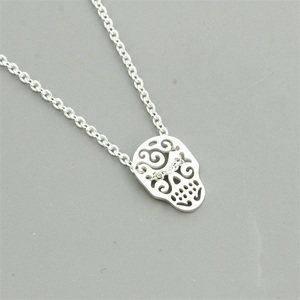 Duoying สร้อยคอจี้กะโหลกลายสักสไตล์เม็กซิกันโซ่ทอง18K - Product Image 6
