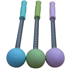 Masajeador de Cuerpo Completo con Mango de Plástico y Resorte Flexible, Martillo de Masaje con Forma de Pelota de Golf - Product Image 1