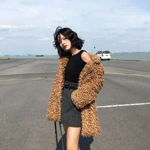 Giacca Corta Invernale da <span class=keywords><strong>Donna</strong></span> in Lana di Pecora Riccia con Motivo a Quadri, Cerniera e Pelliccia Sintetica, Calda e Morbida - Product Image 4