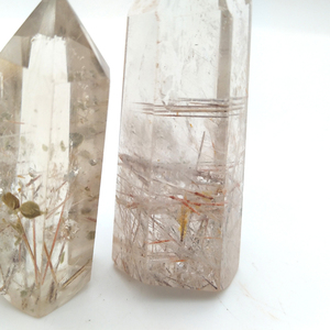 Kuarsa Bening Alami Emas Kasar Rutilasi Kristal Kuarsa Poin Dijual <span class=keywords><strong>Tibetan</strong></span> Batu Tongkat untuk Penyembuhan - Product Image 6