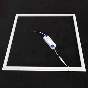 <span class=keywords><strong>Pannello</strong></span> <span class=keywords><strong>LED</strong></span> <span class=keywords><strong>da</strong></span> <span class=keywords><strong>Soffitto</strong></span> 595x595mm con Cornice, AC 85-265V, Alluminio, Garanzia 3 Anni, ROHS 100, EMC 80, Certificato CE - Product Image 3