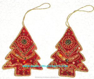 Adorno Navideño con Diseño de Forma Decorativa Zari - Product Image 1