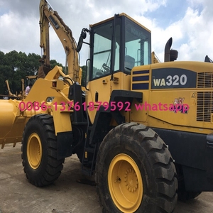 Chargeur sur pneus avant japonais Komatsu 320 d'occasion à vendre wa320-3 - Product Image 1