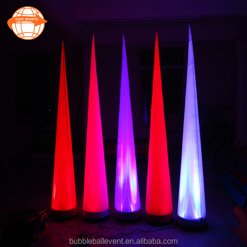 Evento al aire libre LED inflable media luna/Cono decoración con ventilador