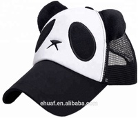 Venta al por mayor 5 paneles de algodón y malla parche bordado lindo joven oreja Panda Snapback sombrero gorra