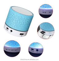 2024 LED Mini Altavoz inalámbrico Bluetooth TF USB FM Audio Musical portátil Altavoz impermeable S10