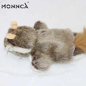 OEM personalizada Kids Animal <span class=keywords><strong>ardilla</strong></span> forma felpa marionetas <span class=keywords><strong>de</strong></span> mano - Product Image 5