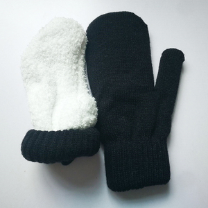 Mitaines promotionnelles bon marché de <span class=keywords><strong>haute</strong></span> qualité, mitaines unisexes personnalisées en tricot, gants d'hiver en acrylique - Product Image 4