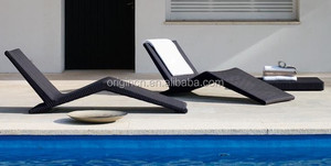 Z forma apilable de mimbre de <span class=keywords><strong>resina</strong></span> al aire libre piscina cama para hotel tumbonas de jardín baratos - Product Image 1