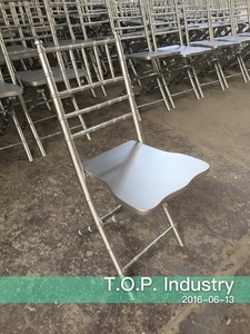 <strong>White</strong> <strong>Folding</strong> Chiavari <strong>Chair</strong> - Product Image 6