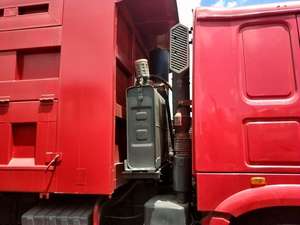 Camion benne d'occasion howo 6x4 8x4 de haute qualité - Product Image 4